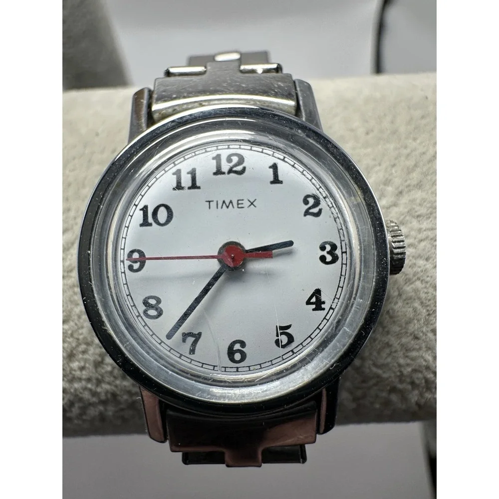 Timex 1979 Mercury Easy Reader Ladies Manual Wind 25MM 7.5